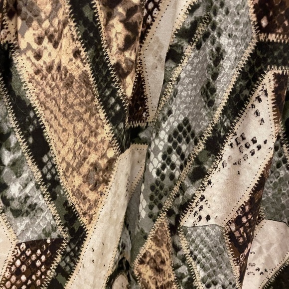 H&M snakeskin midi dress with synced waist - Picture 2 of 3